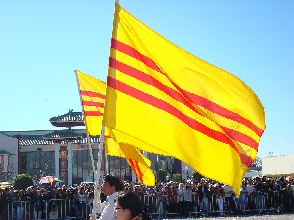 1024px-South_Vietnamese_flag_parade.jpg